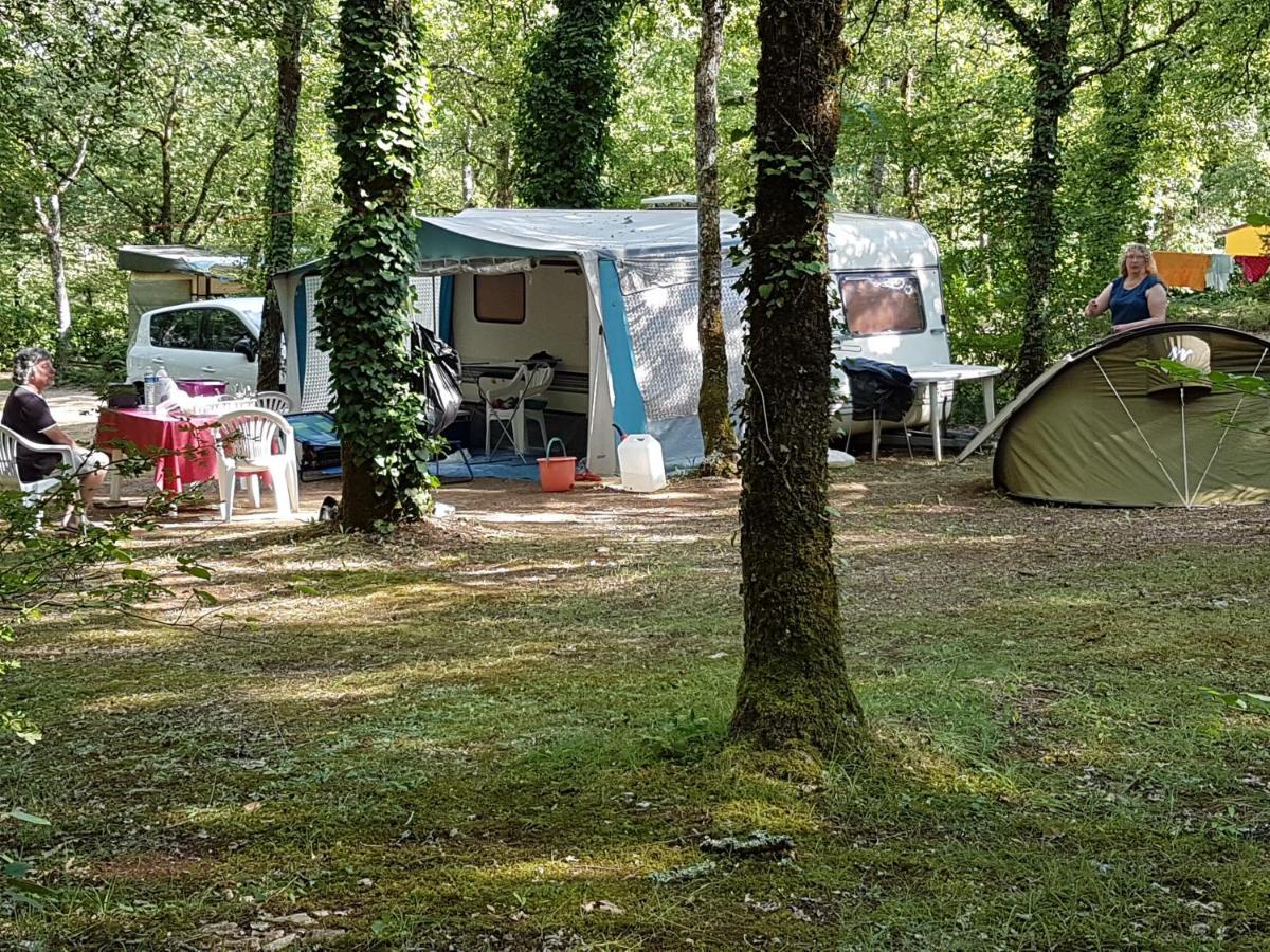 Camping Au Bois Dormant Chauffour-sur-Vell