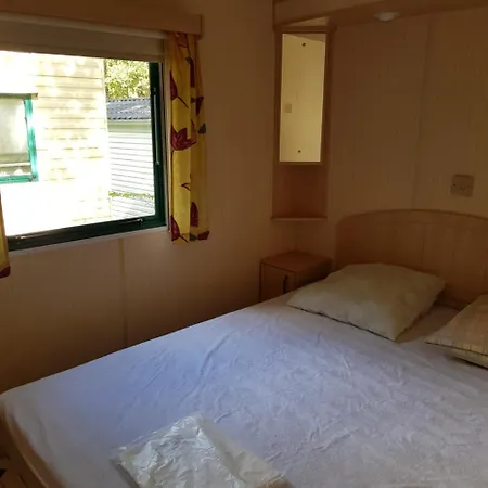 Hotel Camping Au Bois Dormant Chauffour-sur-Vell Exterior foto