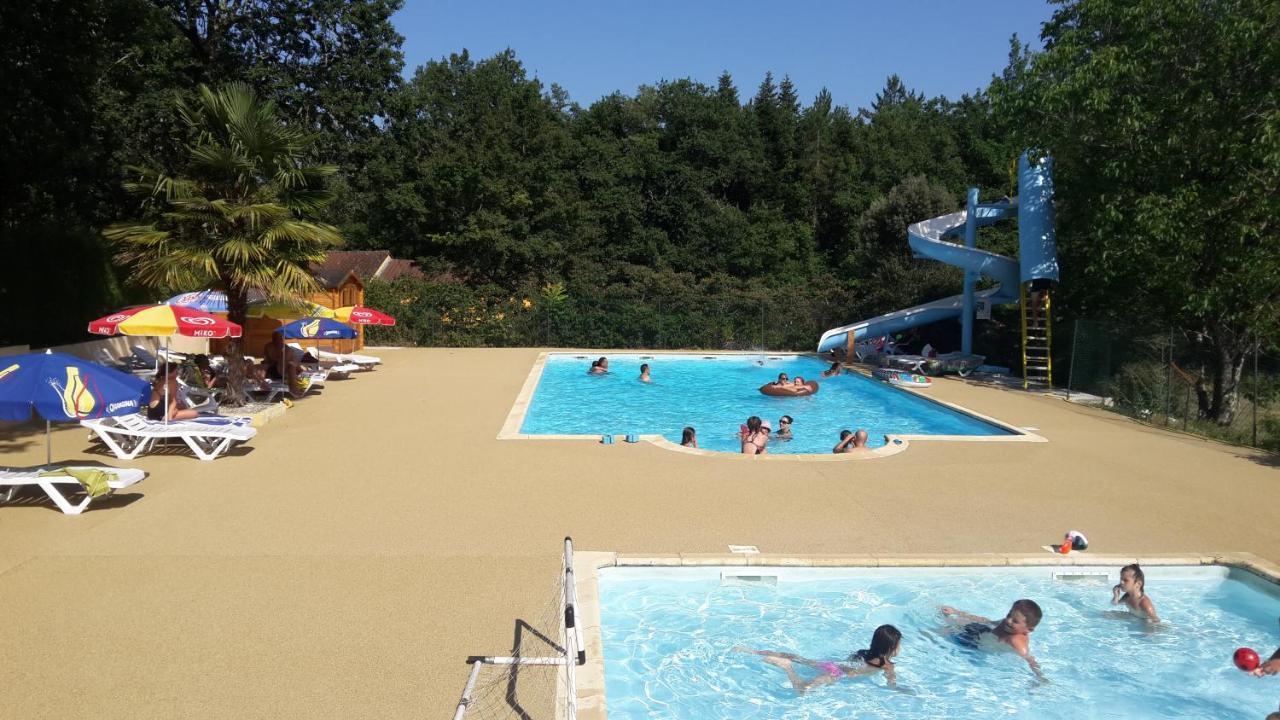 Camping Au Bois Dormant Campsite Chauffour-sur-Vell