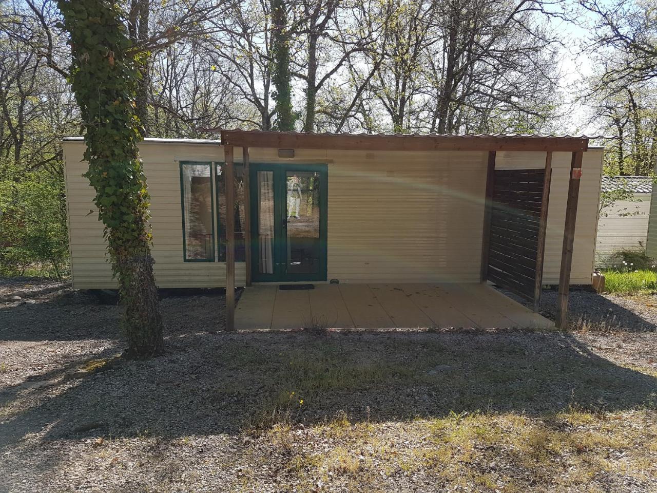 Campsite Camping Au Bois Dormant Chauffour-sur-Vell